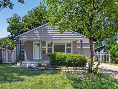 211 N Brookside Pkwy