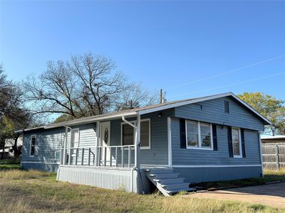 Property at 3807 Lands End Ct, Granbury, TX