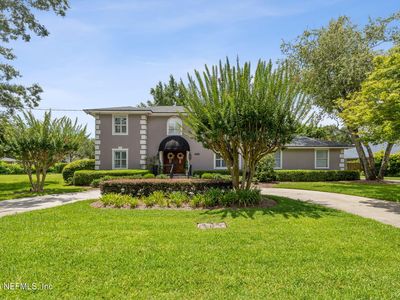 4350 VENETIA Boulevard