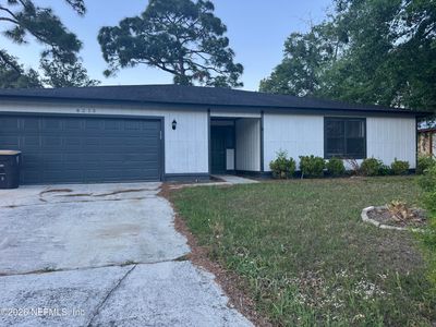8215 SAILMAKER Lane