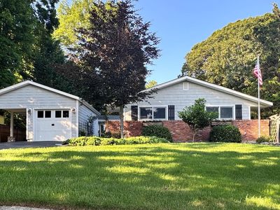 11 Bowman Lane
