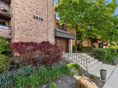 3838 N Oakland AVENUE #275