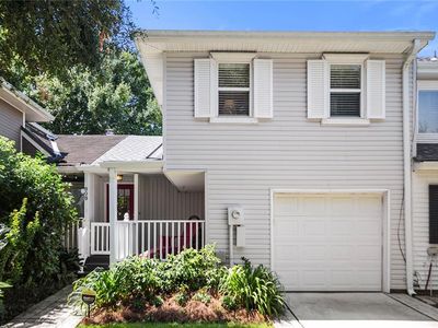 808 Old Metairie Pl