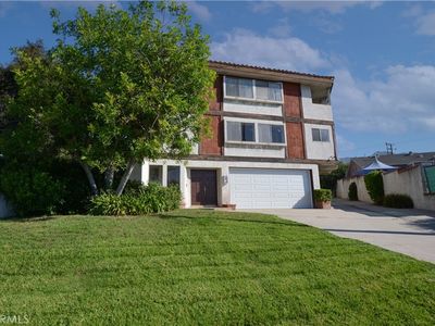 3206 Montrose Ave APT 4
