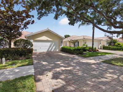 8522 SE Retreat Drive