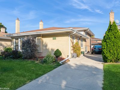 4505 N Plainfield Ave