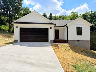 40 Sandstone Dr