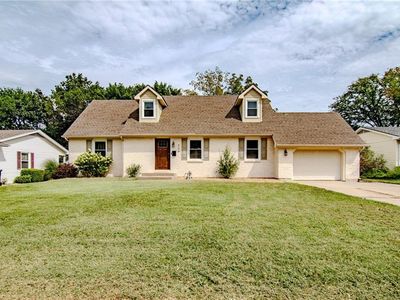 309 Hillcrest Dr