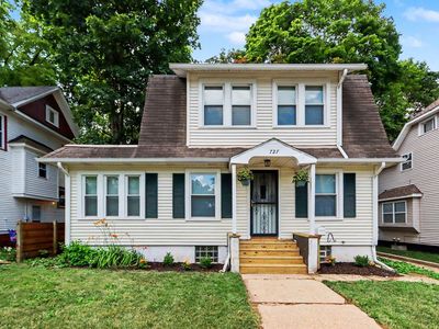 727 Staples Ave