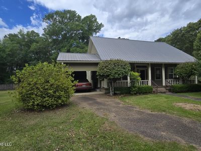 172 Highway 556