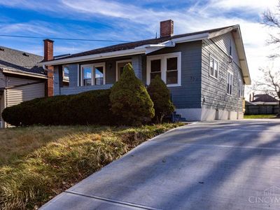 3311 Augusta Ave