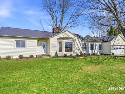 4815 Cannonsburg Rd NE