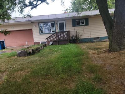 714 W Nebobish Rd