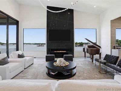 125 McLaren Dr