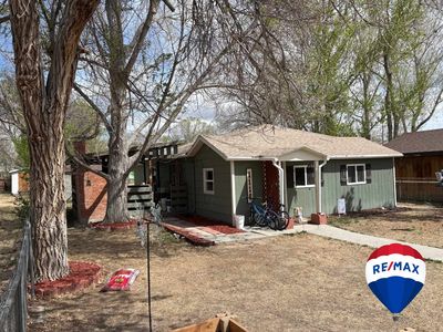 1116 E Adams Ave
