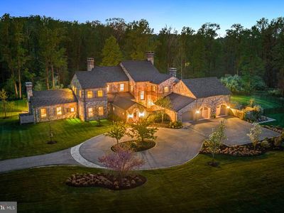 4 Summer Meadow Ln