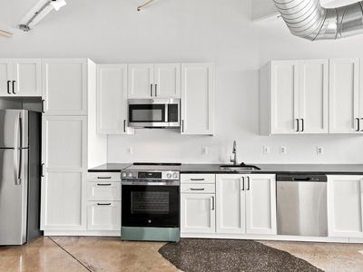 444 N 4th St Unit 216