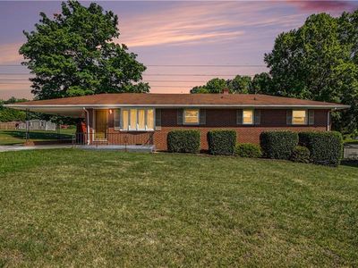 107 Hilltop Rd