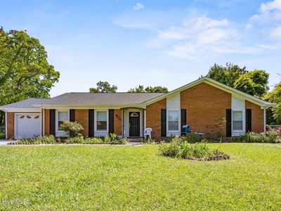 102 Greenbriar Drive