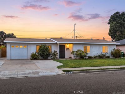 6392 Cayuga Dr
