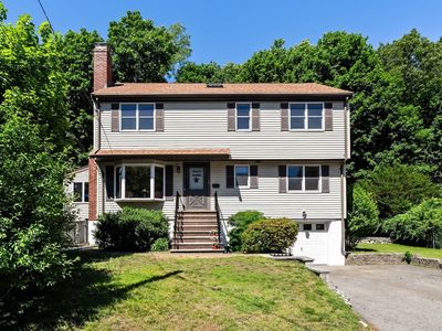 26 Lawrence Ln