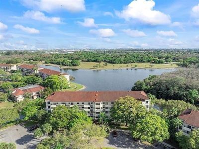 2907 Carambola Cir S APT 206