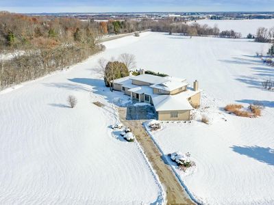 2100 North Oakwoods COURT