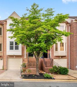 803 Shaw Ct