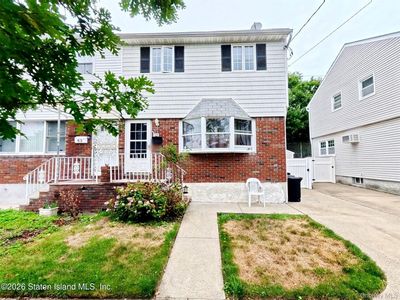 59 Zoe St