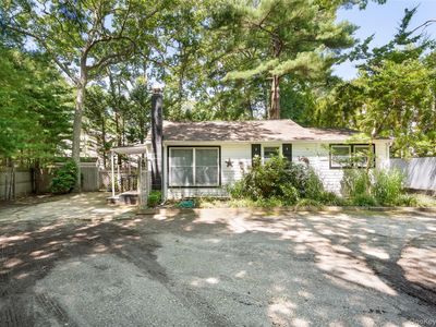 141 W Neck Road