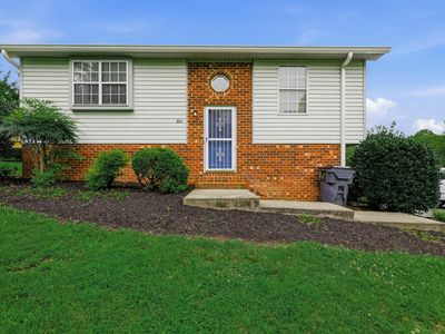 801 Goose Meadow Dr
