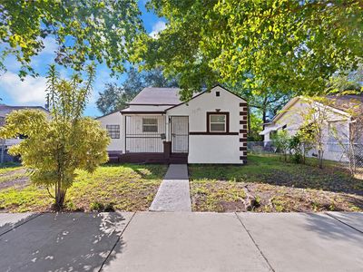 1114 NW 39th Street