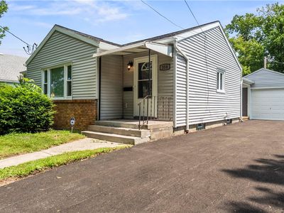 358 Glide St