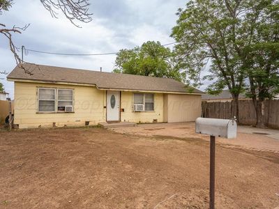 611 Bowie St