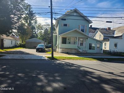 133 Maple Street