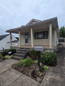 Property at 636 Lincoln Ave, Struthers, OH