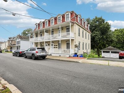 49-51 Wall St APT 4