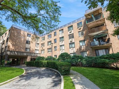 1101 Midland Avenue #403