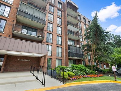 111 Acacia Dr APT 306