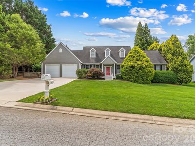 6 Southbrook Dr