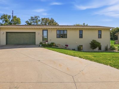 738 Walnut Ridge St