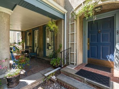 63 Winthrop Rd #1