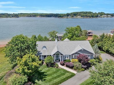 155 Shoreline Cir