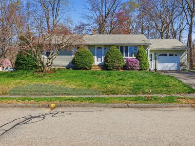 25 Heritage Ln