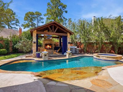 6107 Rapid Creek Ct