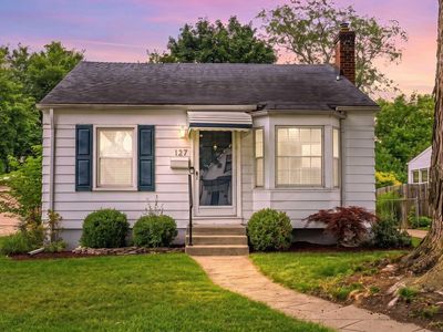 127 E La Salle Ave