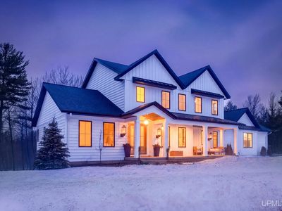 2002 Maple Ridge Dr