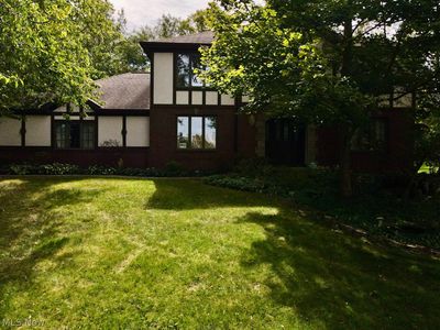 2450 Parkridge Dr