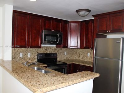 4871 Via Palm Lks APT 703