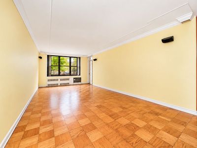 1199 E 53rd St APT 2S